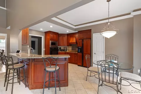 Kitchen - 3054 Windmill, Adrian, MI 49221 photo 8 of 8