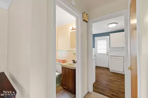 1284 Brys, Grosse Pointe Woods, MI 48236 photo 12