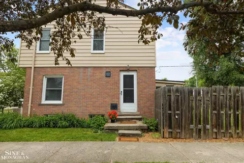 1284 Brys, Grosse Pointe Woods, MI 48236 photo 5