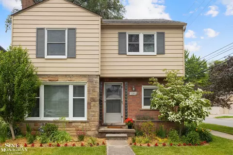 1284 Brys, Grosse Pointe Woods, MI 48236