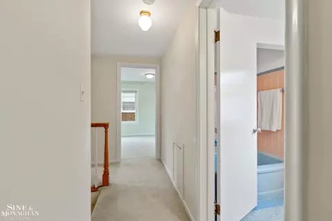 1284 Brys, Grosse Pointe Woods, MI 48236 photo 22
