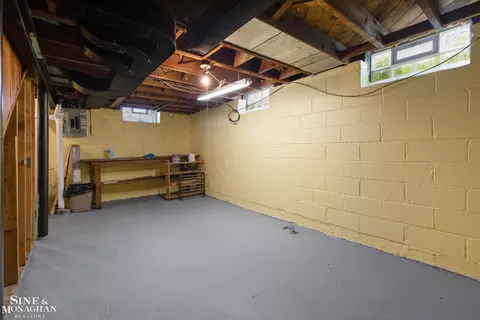 1284 Brys, Grosse Pointe Woods, MI 48236 photo 30