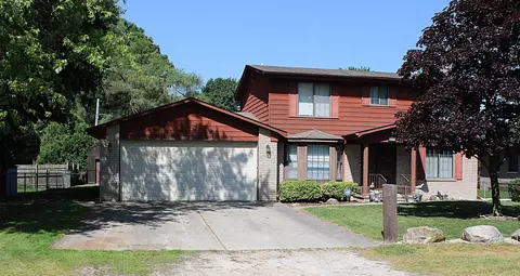 48501 E Rnch, Chesterfield Twp, MI 48051