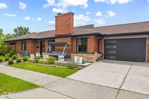 1389 Bedford, Grosse Pointe Park, MI 48230