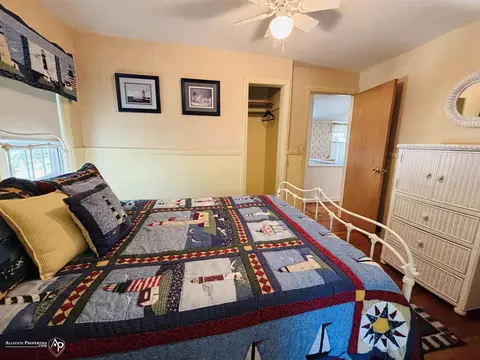 Bedroom - 114 W Clark, Davison, MI 48423 photo 5 of 6