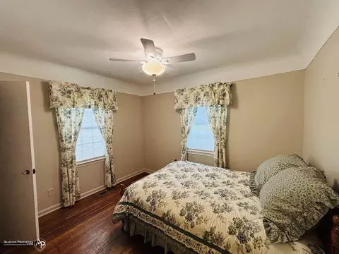 Bedroom - 114 W Clark, Davison, MI 48423 photo 1 of 6