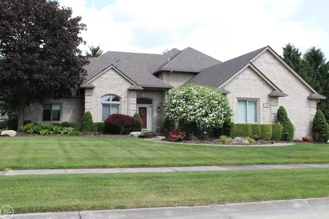 54640 Burlington, Shelby Township, MI 48315