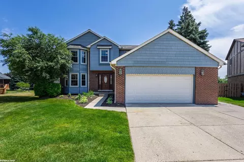 42106 Blairmoor, Sterling Heights, MI 48313