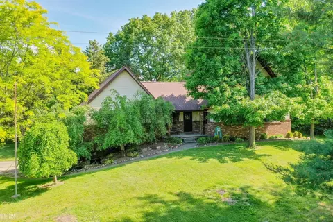 6499 Tubspring, Almont, MI 48003