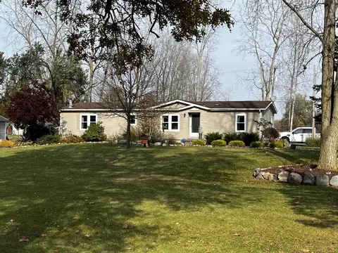 48300 Willis, Sumpter Twp, MI 48111