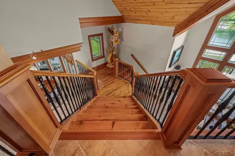 Entry Way - 199 E Brks, Midland, MI 48640 photo 1 of 12