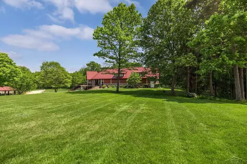 Exterior - 199 E Brks, Midland, MI 48640 photo 6 of 17