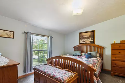 Bedroom - 366 Pinnacle, Omer, MI 48749 photo 1 of 2