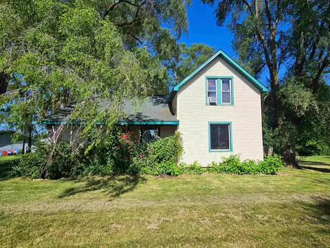 10481 State, Millington, MI 48746