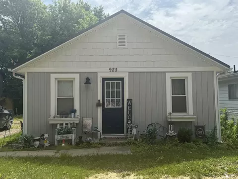 925 Mulhollen, Monroe, MI 48161