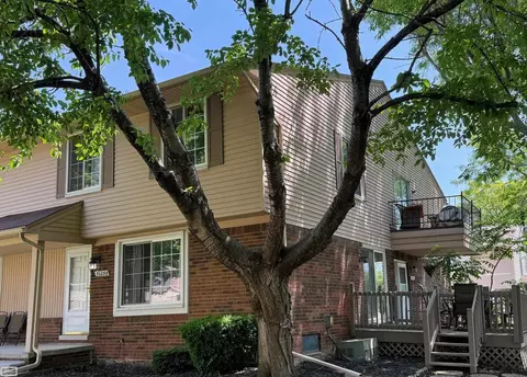 51250 Johns, New Baltimore, MI 48047