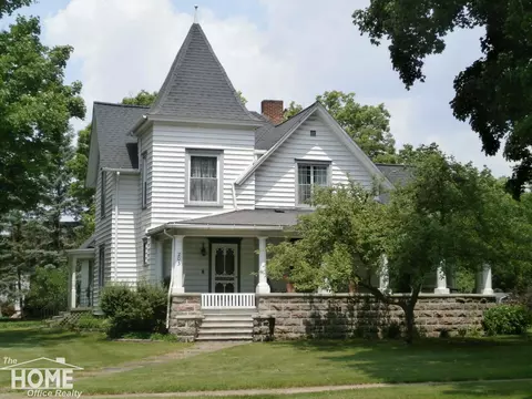 203 E King, Owosso, MI 48867
