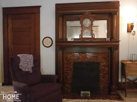 203 E King, Owosso, MI 48867 photo 5