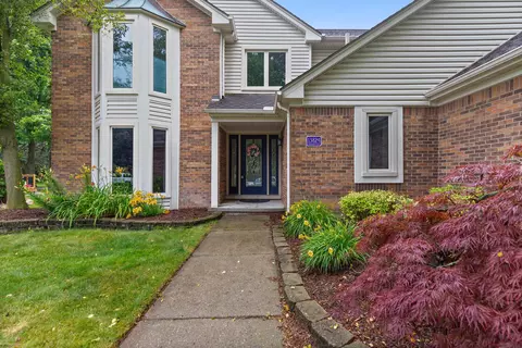 13824 Woodsett, Shelby Township, MI 48315