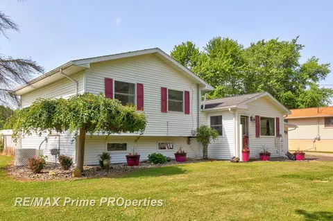 4078 E Lk, Clio, MI 48420 photo 2