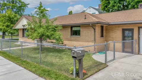 1020 S 5th, Escanaba, MI 49829 photo 22
