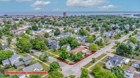 1020 S 5th, Escanaba, MI 49829 photo 4