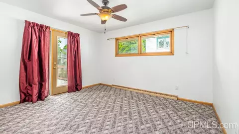1020 S 5th, Escanaba, MI 49829 photo 33