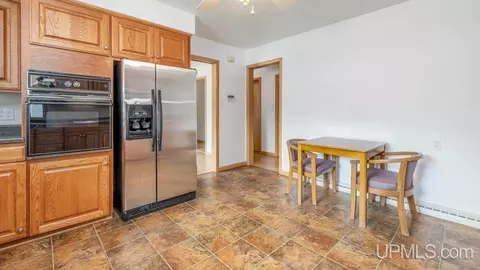 1020 S 5th, Escanaba, MI 49829 photo 16