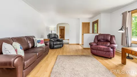 1020 S 5th, Escanaba, MI 49829 photo 7