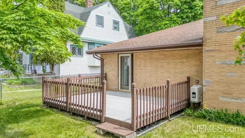 1020 S 5th, Escanaba, MI 49829 photo 21