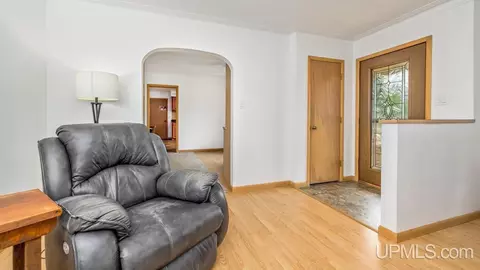 1020 S 5th, Escanaba, MI 49829 photo 10