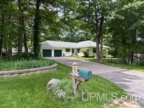 2004 Hunters, Houghton, MI 49931