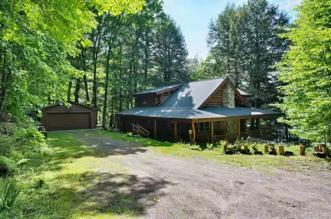 243 Smoky Lk, Stambaugh, MI 54554