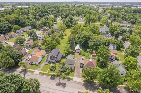 121 W Beecher, Adrian, MI 49221 photo 40