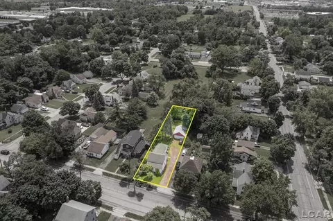 121 W Beecher, Adrian, MI 49221 photo 33