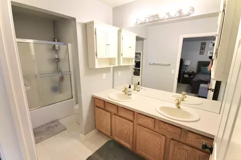 56757 Cardinal, Macomb, MI 48042 photo 16