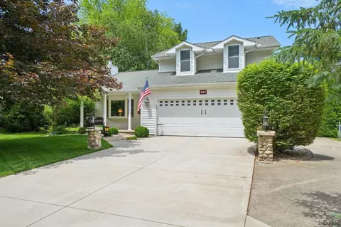 221 Burt, Tecumseh, MI 49286