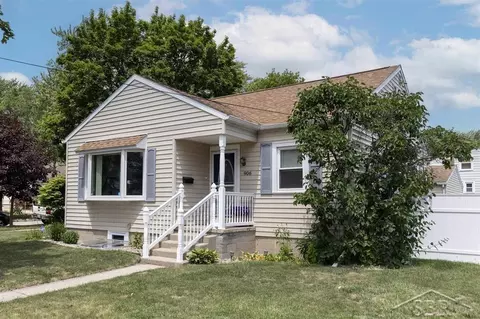 906 W Hart, Bay City, MI 48706