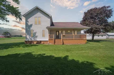 3715 NE Countyline, Merrill, MI 48637