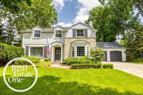 348 Touraine, Grosse Pointe Farms, MI 48236