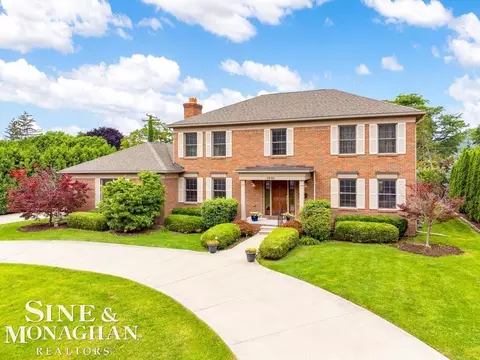 1001 Lake Shr, Grosse Pointe Shores, MI 48236