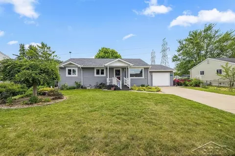 3154 Coventry, Bay City, MI 48706