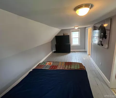Bedroom - 206 Cherry, Munising, MI 49862 photo 2 of 5