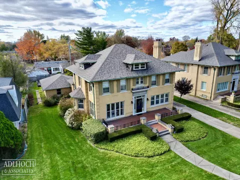 1025 Balfour, Grosse Pointe Park, MI 48230 photo 2