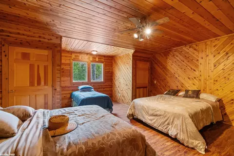 Bedroom - 2333 Boy Scout, Indian River, MI 49749 photo 8 of 10