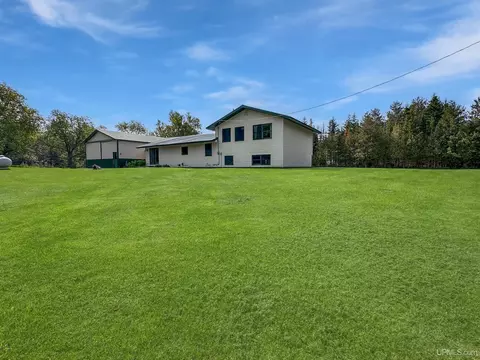 Exterior - w3938e39 E 25, Powers, MI 49874 photo 4 of 4