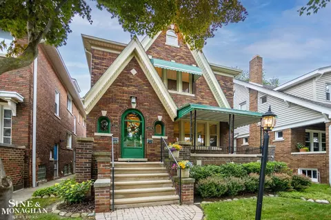 1258-1260 Lakepointe, Grosse Pointe, MI 48230