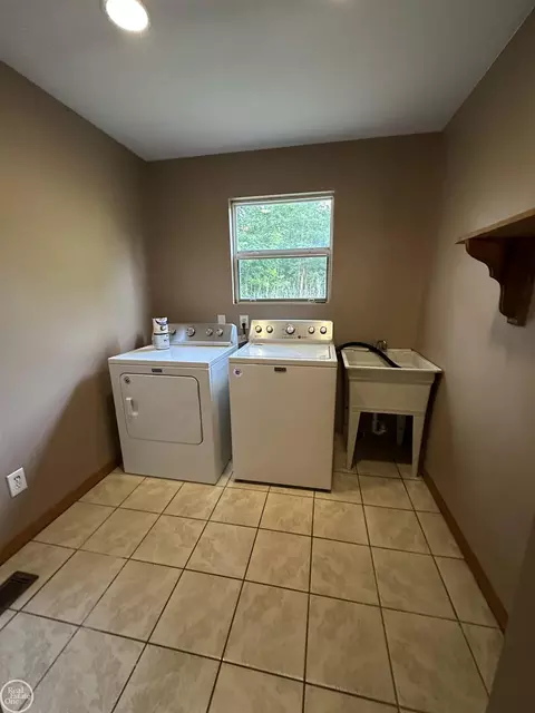 Other - 875 S Bartlett, Saint Clair, MI 48079 photo 1 of 4