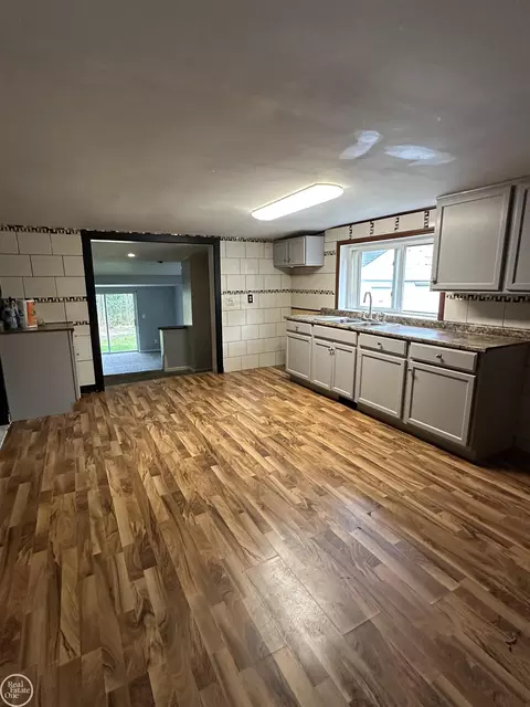 Kitchen - 875 S Bartlett, Saint Clair, MI 48079 photo 2 of 2