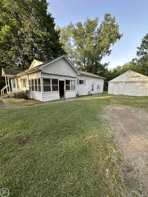 Exterior - 875 S Bartlett, Saint Clair, MI 48079 photo 2 of 3